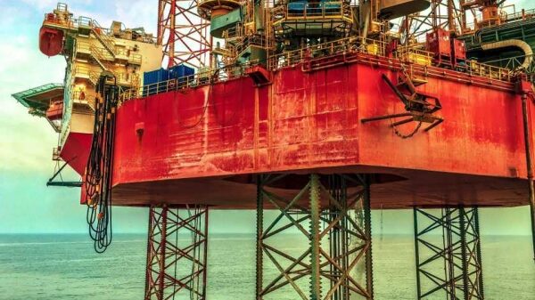 90 долларов за баррель: цены на нефть обновили 7-летний максимум 90 долларов за баррель: цены на нефть обновили 7-летний максимум