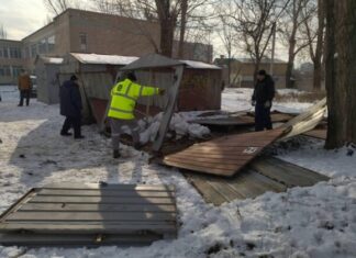 В Одессе начали демонтировать незаконные гаражи