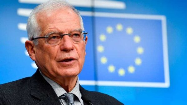 В Украину прибыл Боррель: посетит Киев и Донбасс В Украину прибыл Боррель: посетит Киев и Донбасс
