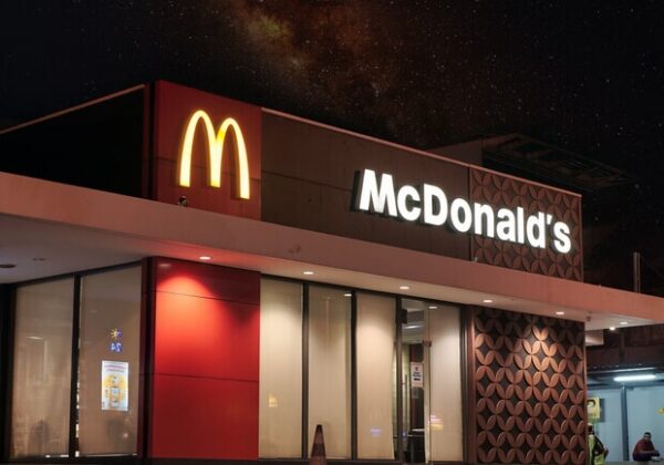 McDonald's может вскоре возобновить работу в Украине McDonald's может вскоре возобновить работу в Украине