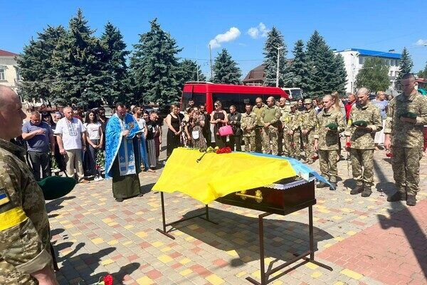 В Одесской области простились с защитником Украины В Одесской области простились с защитником Украины