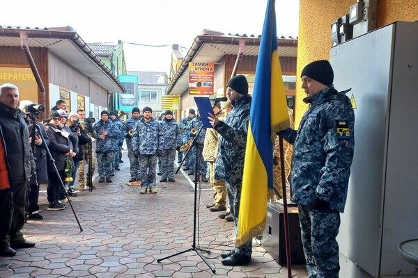 В Одессе открыли мемориальную доску погибшему защитнику Украины В Одессе открыли мемориальную доску погибшему защитнику Украины