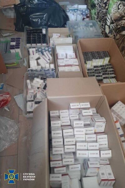 Завозили як&nbsp;&laquo;гуманітарку&raquo;: в&nbsp;Києві продавали ліки-підробки для онкохворих