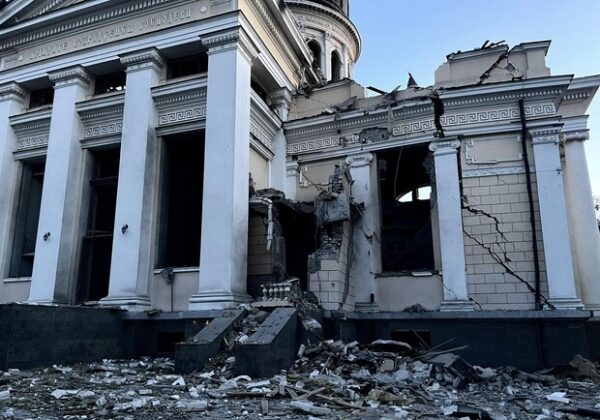 Разрушены собор и жилые дома, есть погибший и раненые: подробности ночной атаки на Одессу Разрушены собор и жилые дома, есть погибший и раненые: подробности ночной атаки на Одессу