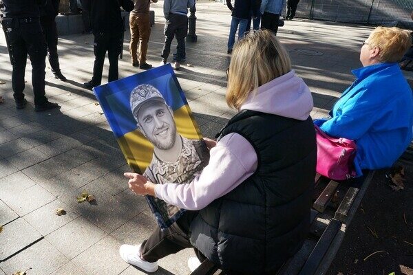 Одесситы снова вышли на протест против неуместных во время войны тендеров Одесситы снова вышли на протест против неуместных во время войны тендеров