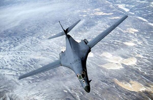 США нанесли удары возмездия по 85 целям в Сирии и Ираке США нанесли удары возмездия по 85 целям в Сирии и Ираке