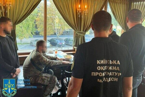 За взятку помогал избегать мобилизации: в Одессе разоблачили представителя общественного формирования За взятку помогал избегать мобилизации: в Одессе разоблачили представителя общественного формирования