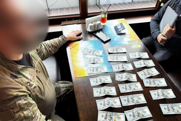 За взятку помогал избегать мобилизации: в Одессе разоблачили представителя общественного формирования За взятку помогал избегать мобилизации: в Одессе разоблачили представителя общественного формирования