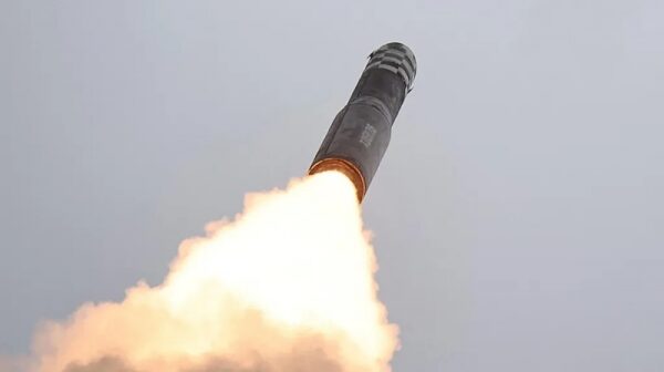 Северная Корея запустила запрещенную ракету Северная Корея запустила запрещенную ракету