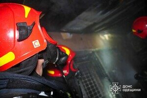 В Приморском районе Одессы горела квартира: пострадал мужчина В Приморском районе Одессы горела квартира: пострадал мужчина
