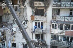 Ночной дроновый удар по многоэтажке: под завалами обнаружили погибшего Ночной дроновый удар по многоэтажке: под завалами обнаружили погибшего