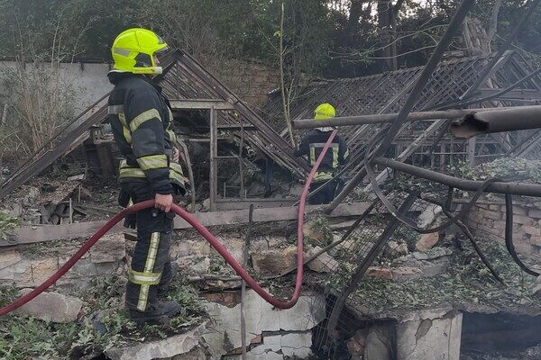 РФ обстреляла Ботанический сад Одессы: получили повреждения теплицы и растения