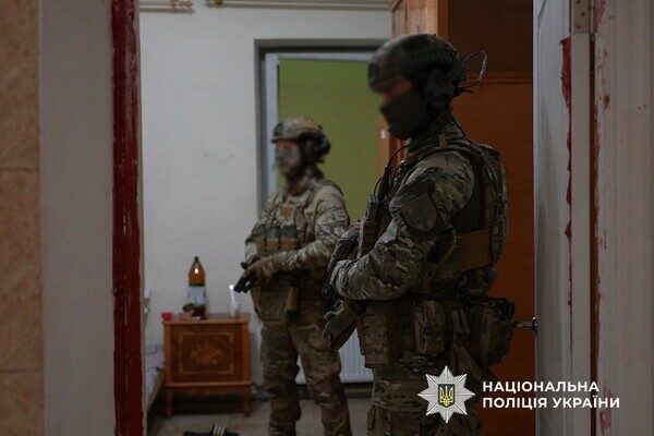 Психотропы стоимостью почти 23 миллиона гривен: в Одессе разоблачили масштабный наркокартель Психотропы стоимостью почти 23 миллиона гривен: в Одессе разоблачили масштабный наркокартель