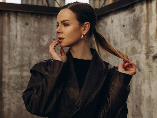 Karina з серіалу «Київ вдень та вночі» заспівала про внутрішні сумніви