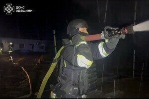 Ночной удар по югу Одесчины: есть повреждение депо и пострадавший (обновлено) Ночной удар по югу Одесчины: есть повреждение депо и пострадавший (обновлено)