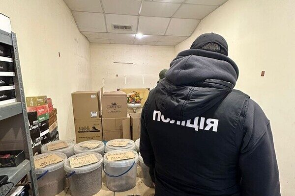 Табачная схема на 13 миллионов гривен: полиция Одесчины разоблачила межрегиональную сеть производства сигарет Табачная схема на 13 миллионов гривен: полиция Одесчины разоблачила межрегиональную сеть производства сигарет