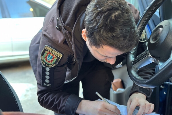 Хотел нажиться на болезни пациента: в Одессе задержали офтальмолога Хотел нажиться на болезни пациента: в Одессе задержали офтальмолога