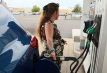 Нефть снова выше $100