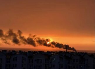 Палає Туапсе: ЗСУ вдарили по одному з ключових НПЗ на півдні росії